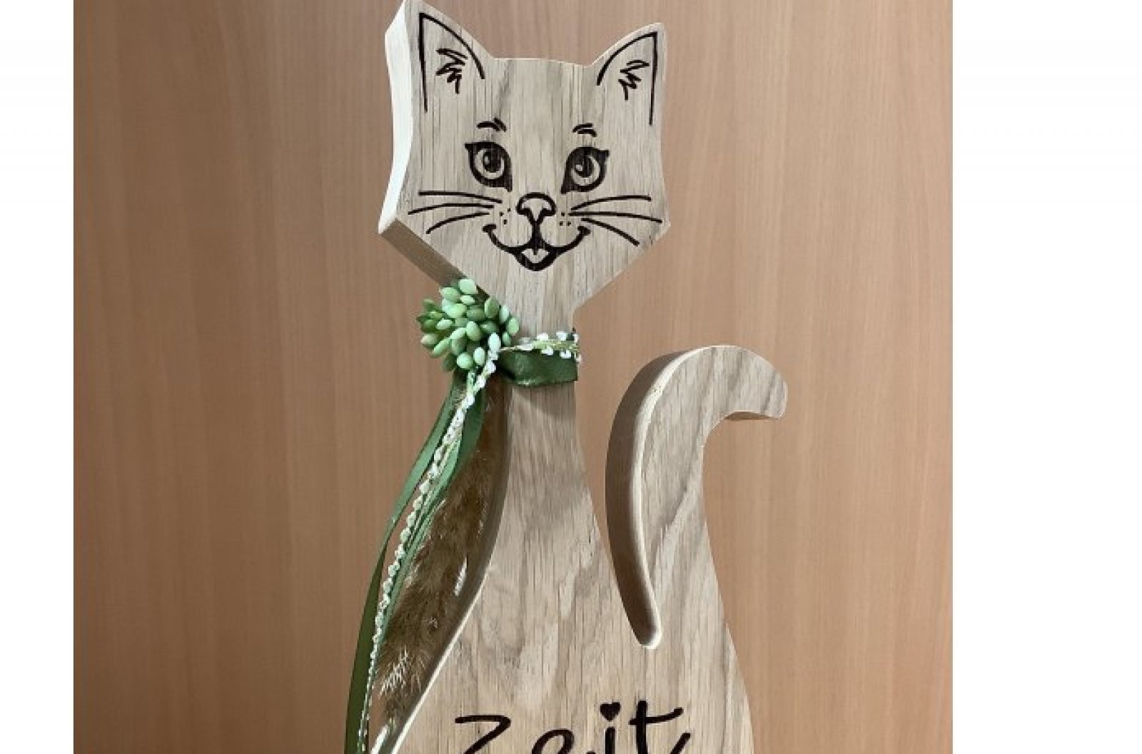 Holz- Katze Willi mit Spruch